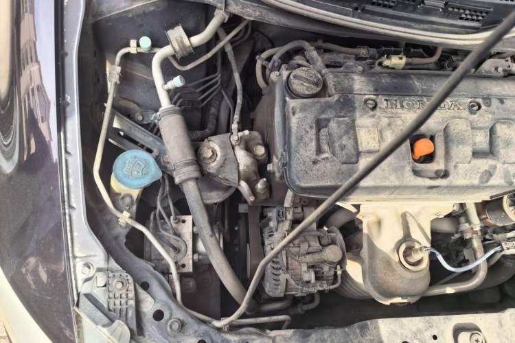 Used Honda Civic 2012 1.8L automatic luxury edition Engine Bay Right