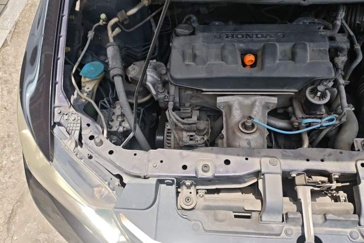 Used Honda Civic 2012 1.8L automatic comfort version Engine Bay Right