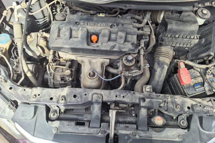 Used Honda Civic 2012 1.8L automatic luxury edition Engine Bay