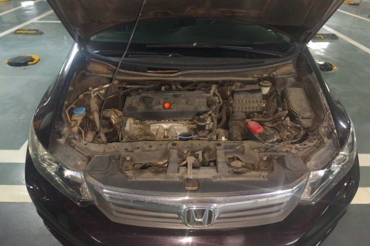 Used Honda Civic 2012 1.8L automatic luxury edition Engine Bay