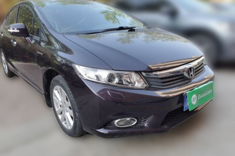 Used Honda Civic 2012 1.8L automatic luxury edition Front Right 45 Deg