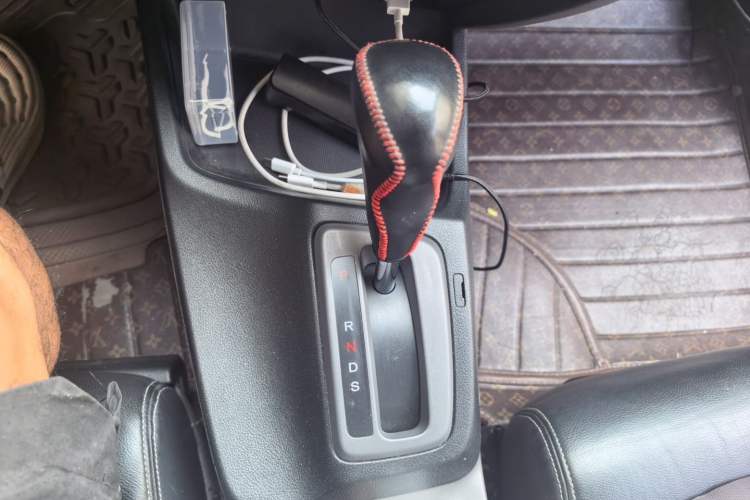 Used Honda Civic 2012 1.8L automatic luxury edition Gear Lever
