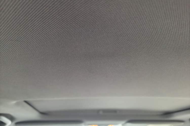 Used Honda Civic 2012 1.8L automatic luxury edition Headliner