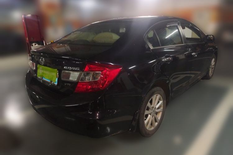 Used Honda Civic 2012 1.8L automatic luxury edition Rear Right 45 Deg