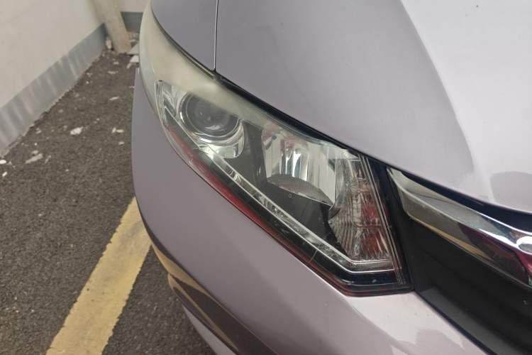 Used Honda Civic 2012 1.8L automatic comfort version Right Front Headlight