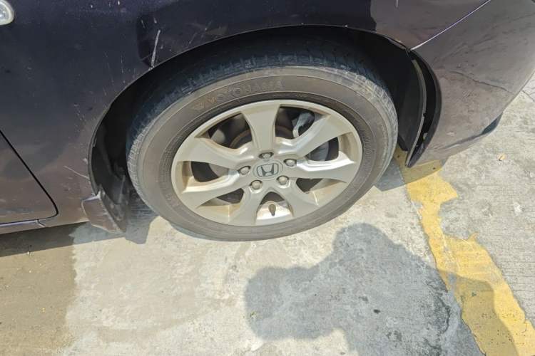 Used Honda Civic 2012 1.8L manual Comfort version Right Front Wheel Hub