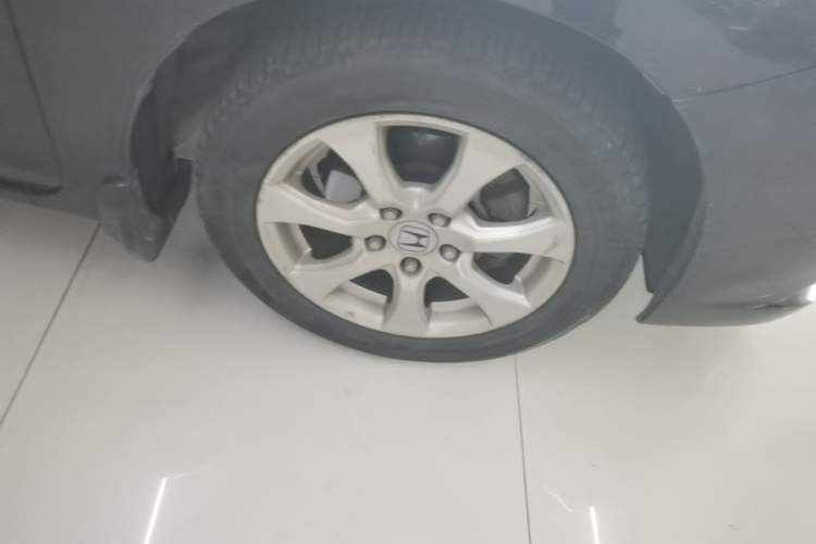 Used Honda Civic 2012 1.8L automatic comfort version Right Front Wheel Hub