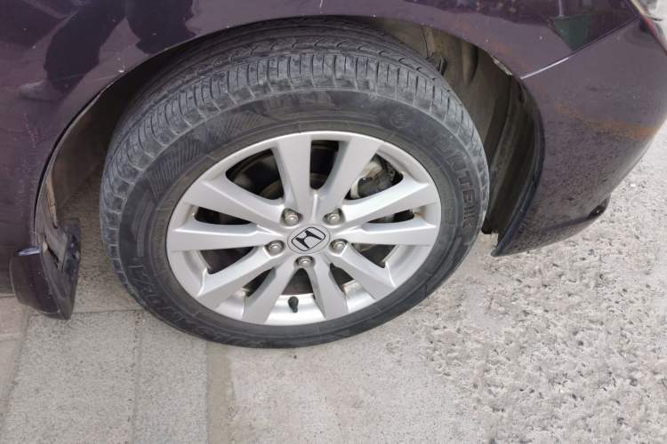 Used Honda Civic 2012 1.8L automatic luxury edition Right Front Wheel Hub