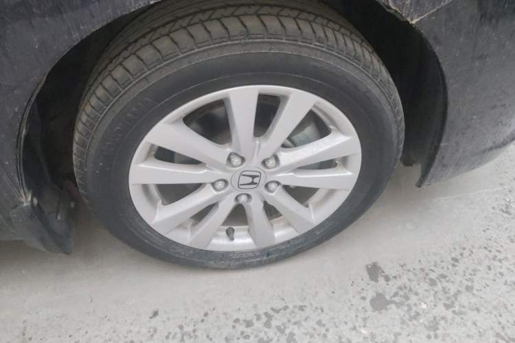 Used Honda Civic 2012 1.8L automatic luxury edition Right Front Wheel Hub