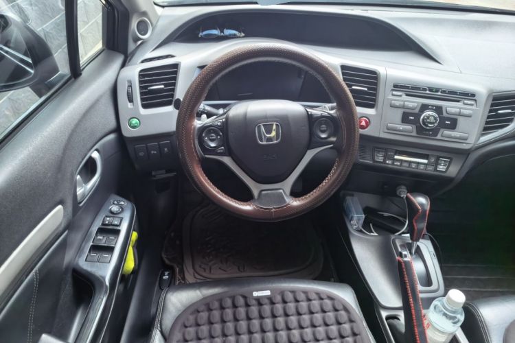 Used Honda Civic 2012 1.8L automatic luxury edition Steering Wheel