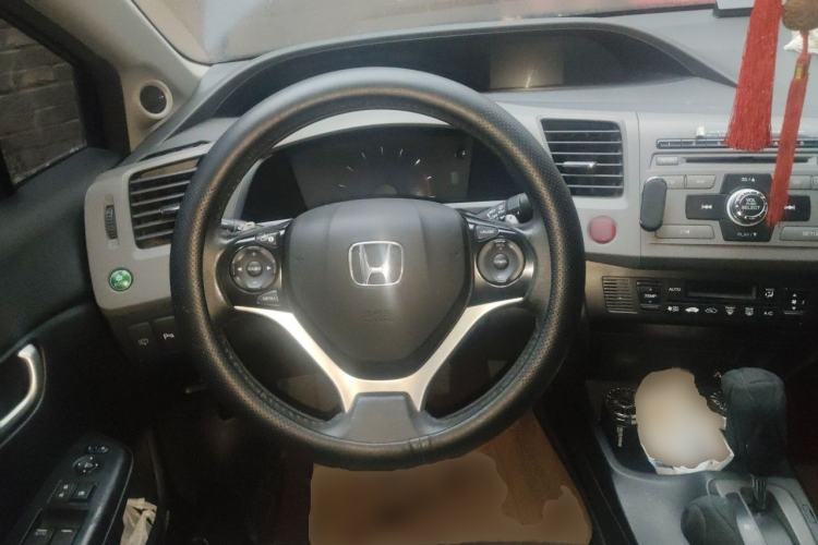 Used Honda Civic 2012 1.8L automatic luxury edition Steering Wheel