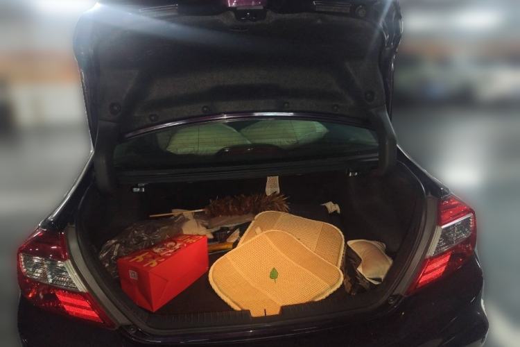 Used Honda Civic 2012 1.8L automatic luxury edition Trunk