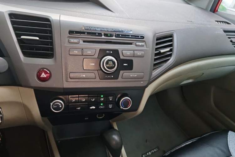 Used Honda Civic 2012 1.8L automatic comfort version Audio And AC Panel
