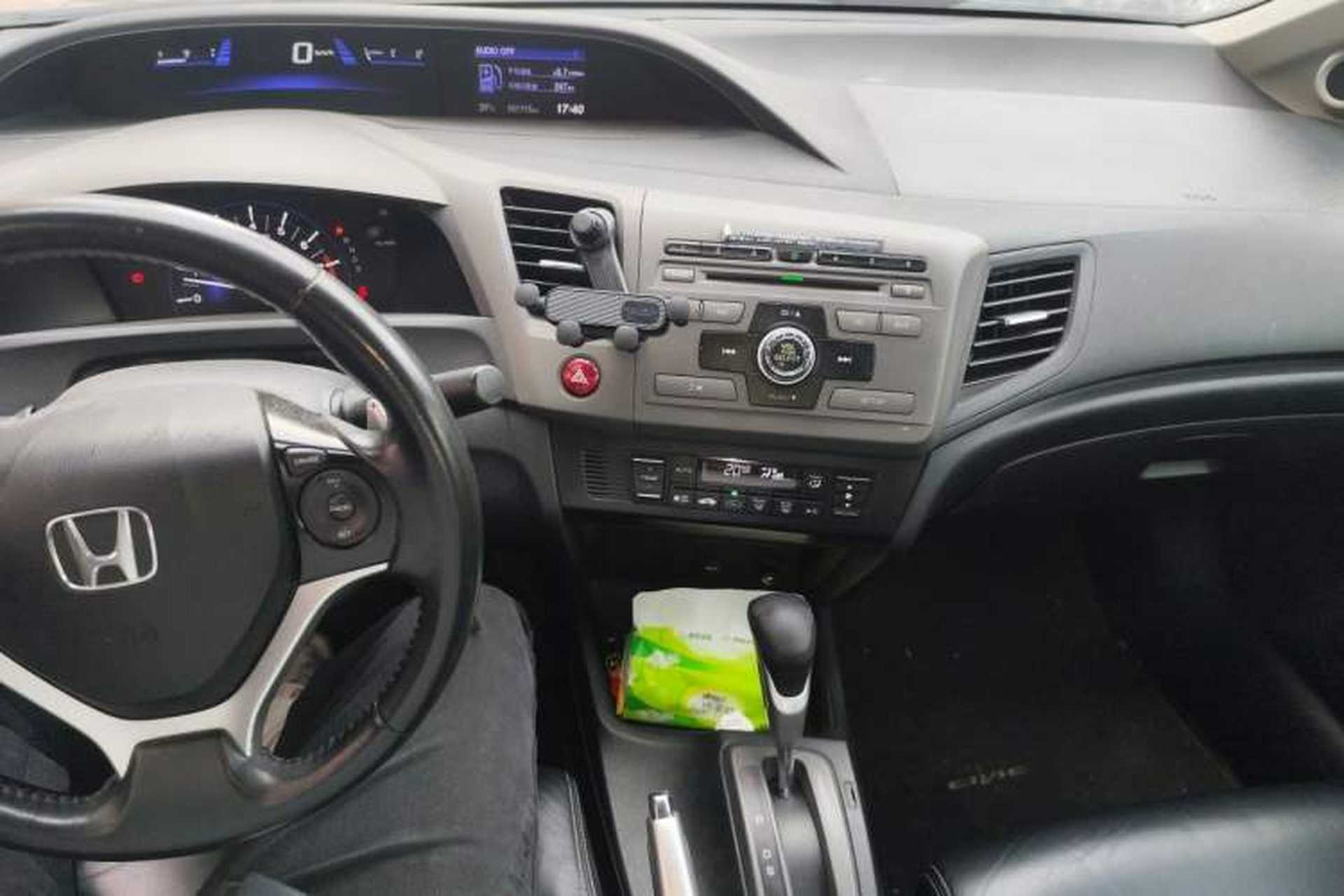 Used Honda Civic 2012 1.8L automatic luxury edition Audio And AC Panel