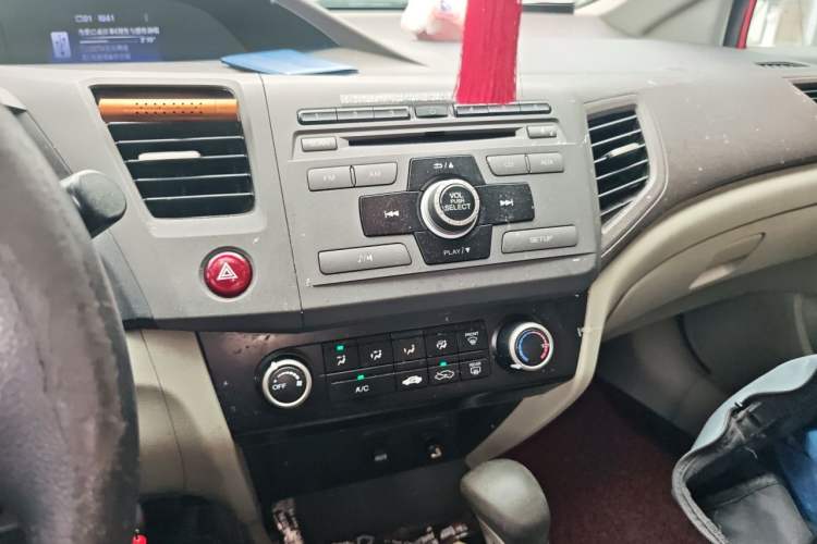 Used Honda Civic 2012 1.8L automatic comfort version Audio And AC Panel