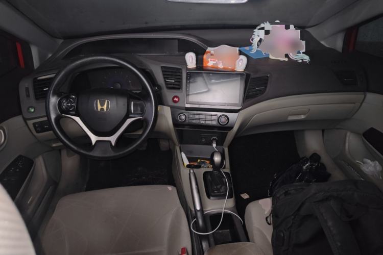 Used Honda Civic 2012 1.8L manual Comfort version Center Console