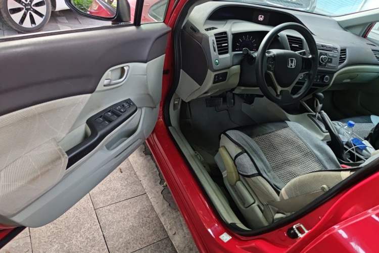 Used Honda Civic 2012 1.8L automatic comfort version Driver Seat