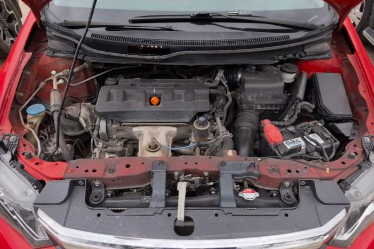Used Honda Civic 2012 1.8L automatic comfort version Engine Bay