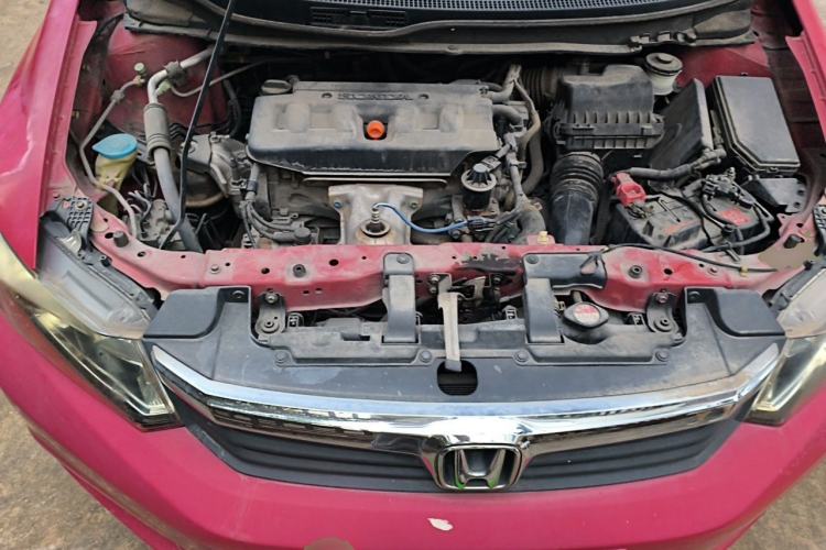 Used Honda Civic 2012 1.8L automatic comfort version Engine Bay