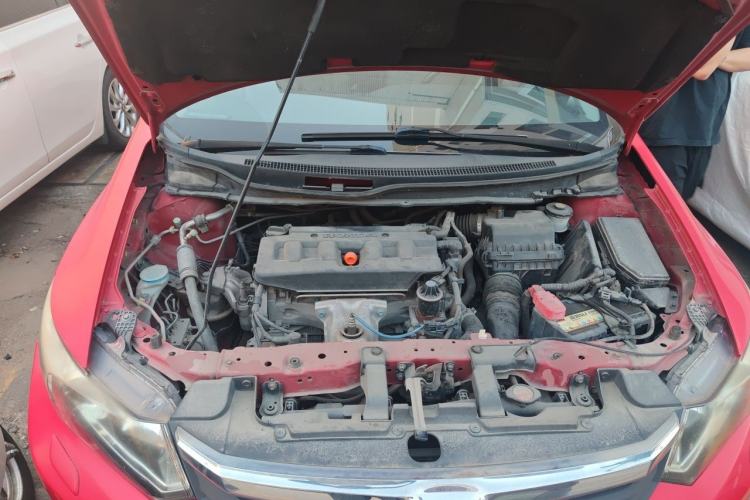 Used Honda Civic 2012 1.8L automatic luxury edition Engine Bay