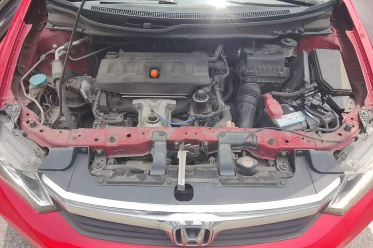 Used Honda Civic 2012 1.8L automatic luxury edition Engine Bay