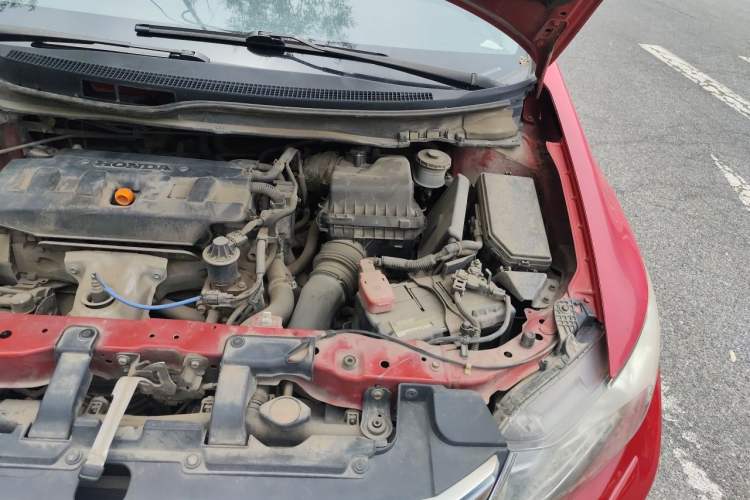 Used Honda Civic 2012 1.8L automatic luxury edition Engine Bay Left