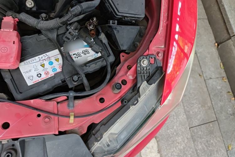 Used Honda Civic 2012 1.8L automatic comfort version Engine Bay Left
