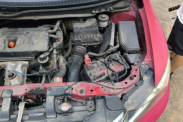 Used Honda Civic 2012 1.8L automatic comfort version Engine Bay Left