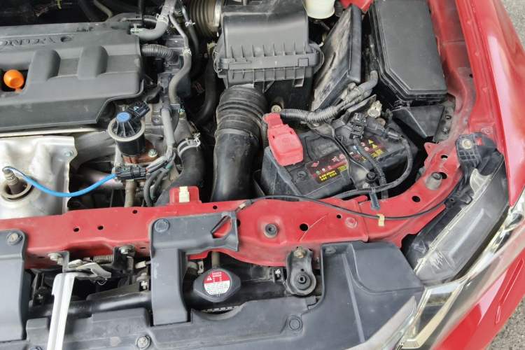 Used Honda Civic 2012 1.8L automatic luxury edition Engine Bay Left