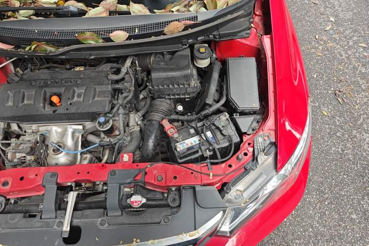 Used Honda Civic 2012 1.8L automatic comfort version Engine Bay Left
