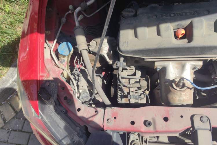 Used Honda Civic 2012 1.8L automatic luxury edition Engine Bay Right