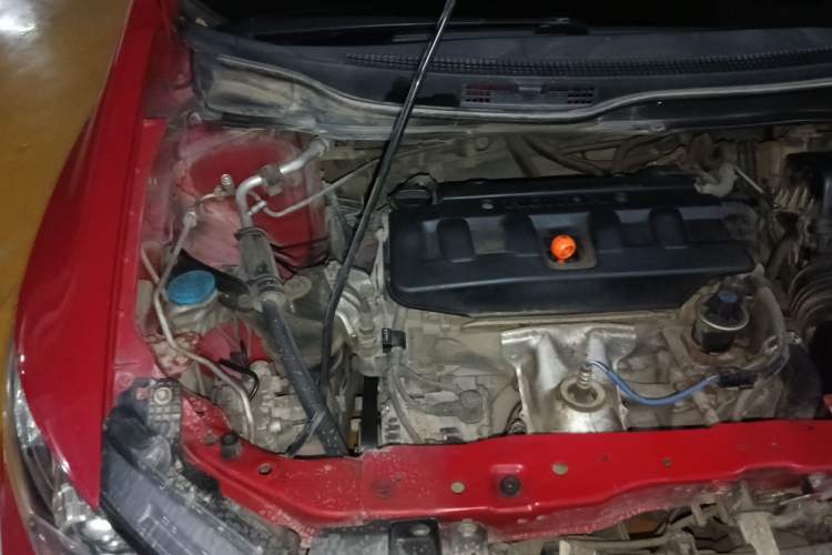 Used Honda Civic 2012 1.8L automatic comfort version Engine Bay Right