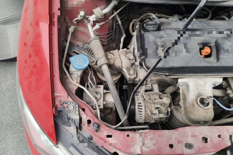 Used Honda Civic 2012 1.8L automatic luxury edition Engine Bay Right