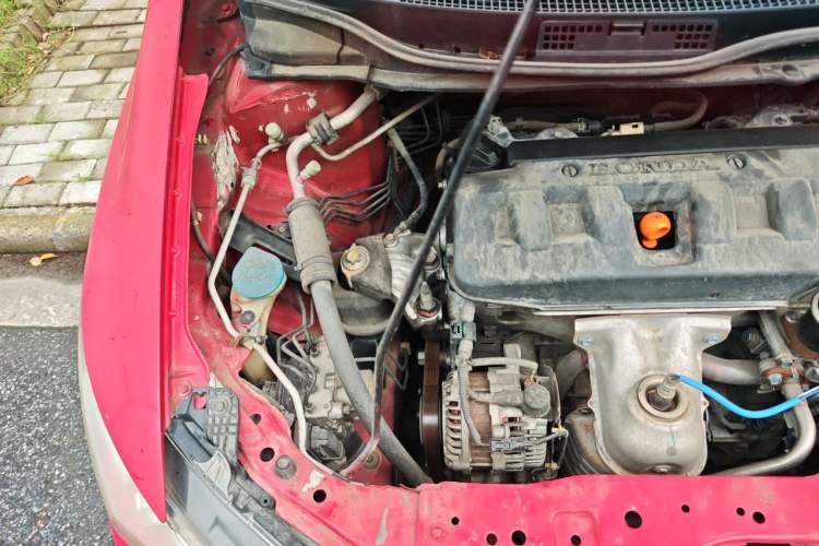 Used Honda Civic 2012 1.8L automatic comfort version Engine Bay Right