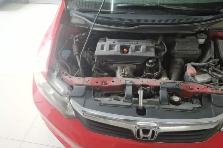 Used Honda Civic 2012 1.8L automatic comfort version Engine Bay Right