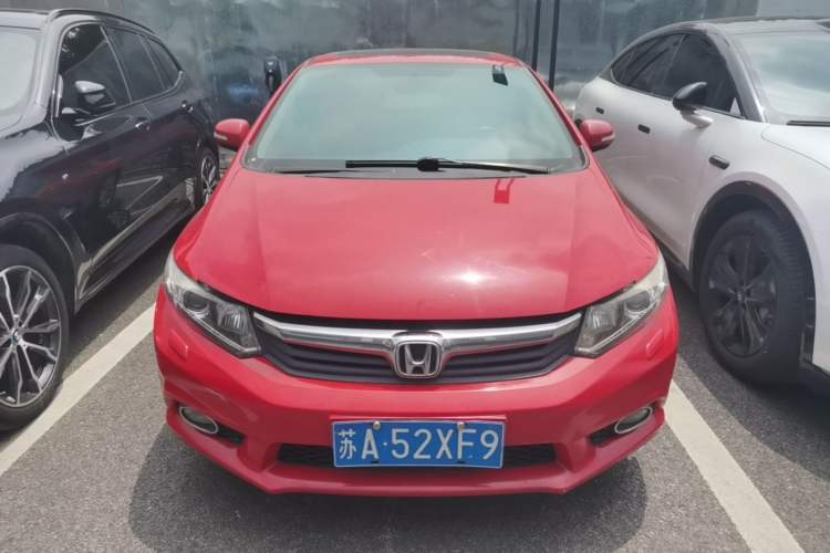 Used Honda Civic 2012 1.8L automatic luxury edition Front