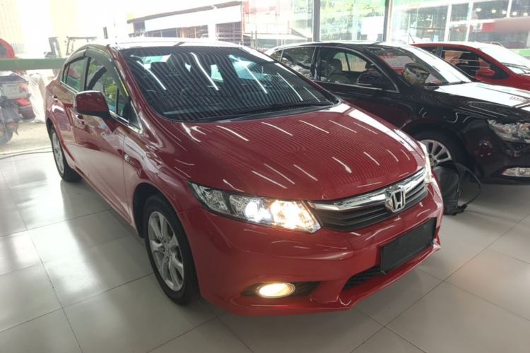 Used Honda Civic 2012 1.8L automatic comfort version Front Right 45 Deg