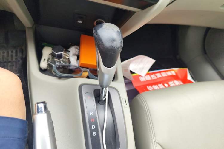 Used Honda Civic 2012 1.8L automatic luxury edition Gear Lever