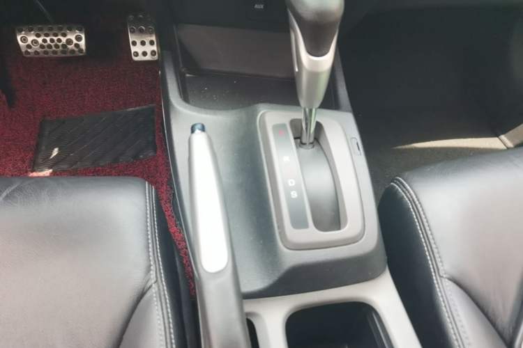 Used Honda Civic 2012 1.8L automatic luxury edition Gear Lever