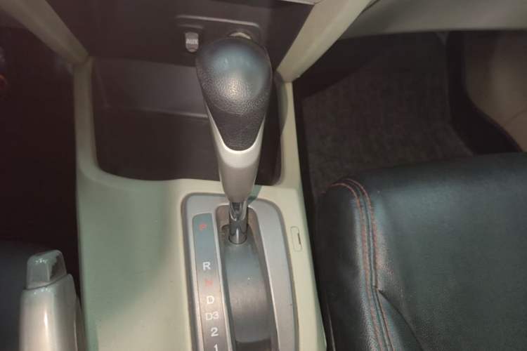 Used Honda Civic 2012 1.8L automatic comfort version Gear Lever