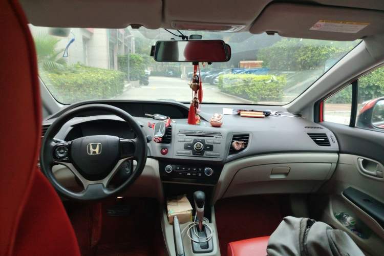 Used Honda Civic 2012 1.8L automatic comfort version Headliner