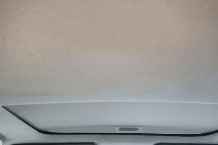 Used Honda Civic 2012 1.8L automatic luxury edition Headliner