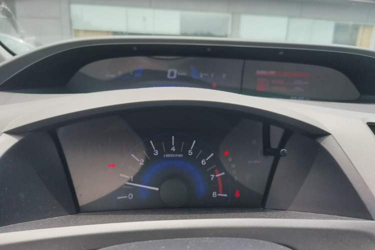 Used Honda Civic 2012 1.8L automatic luxury edition Instrument Cluster