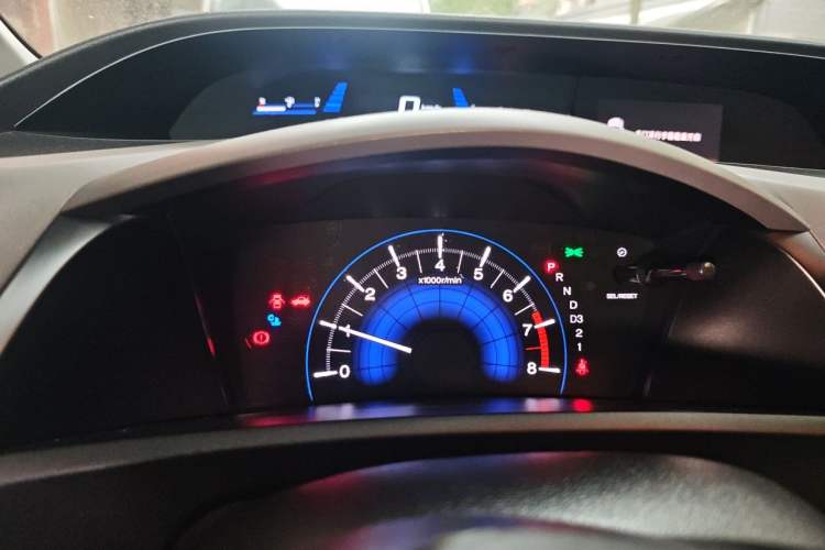 Used Honda Civic 2012 1.8L automatic luxury edition Instrument Cluster