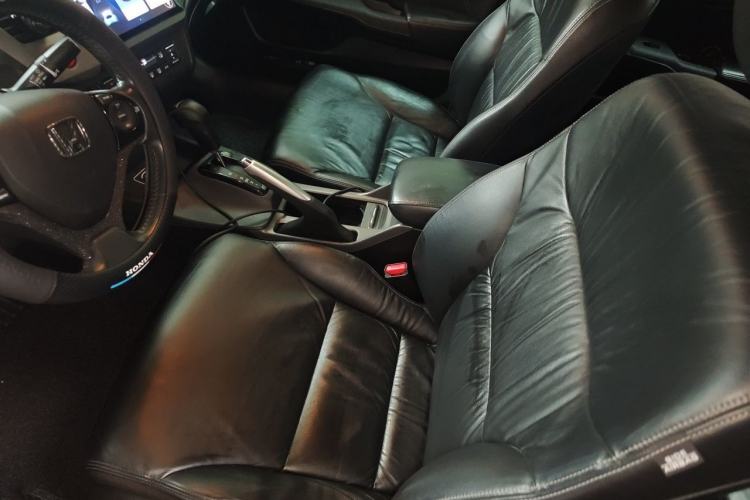 Used Honda Civic 2012 1.8L automatic luxury edition Left Front Seat