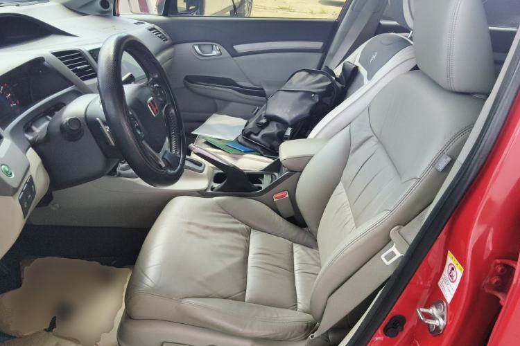 Used Honda Civic 2012 1.8L automatic luxury edition Left Front Seat