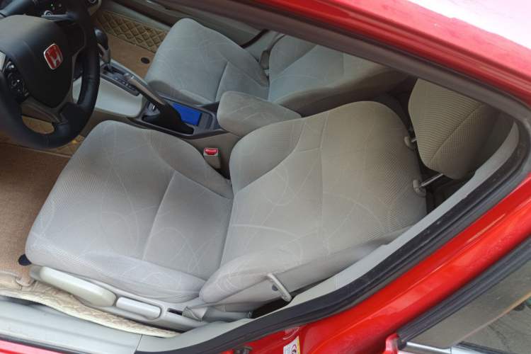 Used Honda Civic 2012 1.8L automatic comfort version Left Front Seat