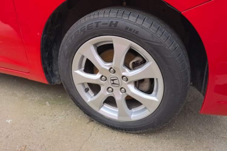 Used Honda Civic 2012 1.8L automatic comfort version Right Front Wheel Hub