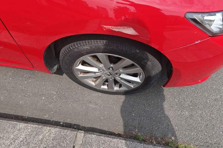 Used Honda Civic 2012 1.8L automatic luxury edition Right Front Wheel Hub