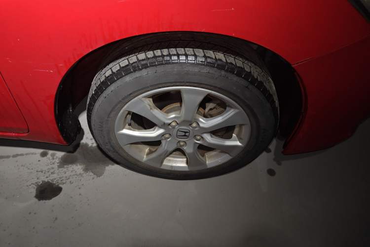 Used Honda Civic 2012 1.8L manual Comfort version Right Front Wheel Hub